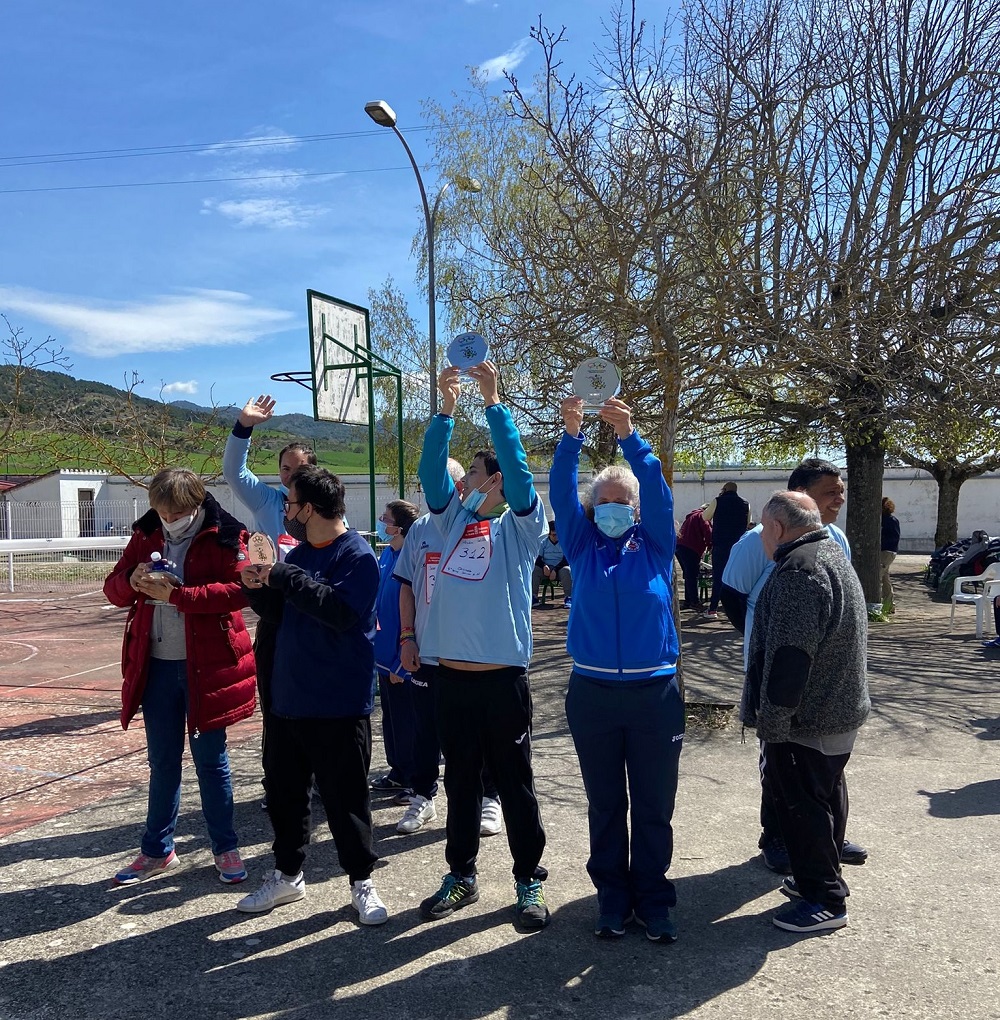Alto nivel de participación en la jornada de Campo a Través Sénior